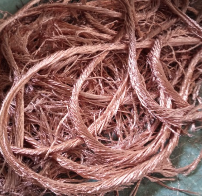 Vendo 40 kg de cobre limpio + 17 kg de cables recubiertos – Barcelona